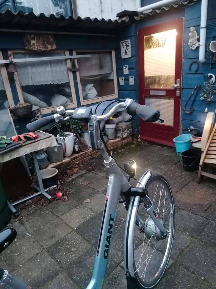 Giant twist 2x 26V M =52cm, Fietsen en Brommers, Elektrische fietsen, Gebruikt, Giant, 51 tot 55 cm, 30 tot 50 km per accu, Ophalen