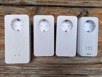 Devolo set 4 stuks - Zie inhoud 1x wifi 1200/650 beschikbaar voor biedingen