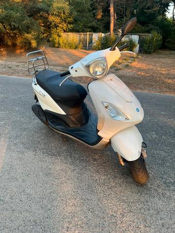Piaggio fly brom OPKNAPPER beschikbaar voor biedingen