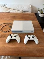Xbox One S + 2 Controllers - Gebruikt, Spelcomputers en Games, Spelcomputers | Xbox One, Ophalen of Verzenden, Gebruikt, Met 2 controllers