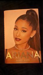 Ariana grande biografie, Ophalen of Verzenden, Zo goed als nieuw