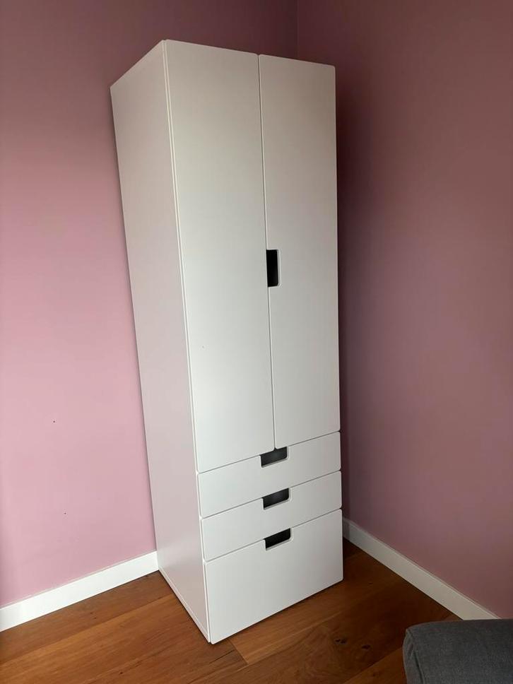 IKEA SMÅSTAD / PLATSA Kledingkast – Wit, met 3 lades, Huis en Inrichting, Kasten | Kledingkasten, Zo goed als nieuw, Minder dan 100 cm