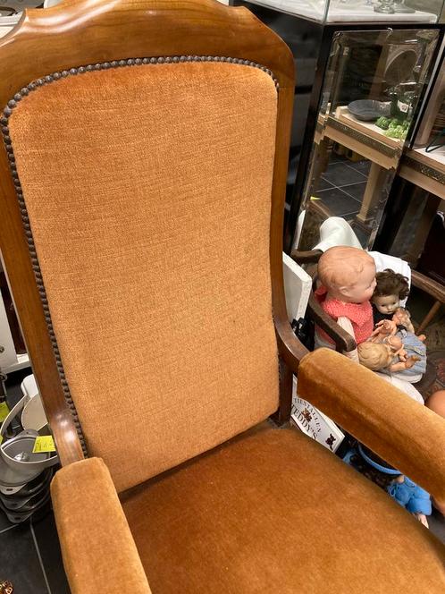 Antieke leunstoel met nieuwe bekleding.izgst., Huis en Inrichting, Fauteuils, Zo goed als nieuw, Ophalen