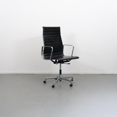 2 x Vitra Eames EA 119 Bureaustoel Zwart Leer - Chroom, Huis en Inrichting, Bureaustoelen, Zo goed als nieuw, Zwart, Ophalen of Verzenden