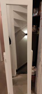 Sieradenkast, Ophalen