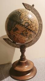 Decoratieve semi vintage wereldbol, Huis en Inrichting, Woonaccessoires | Wereldbollen, Ophalen of Verzenden, Zo goed als nieuw