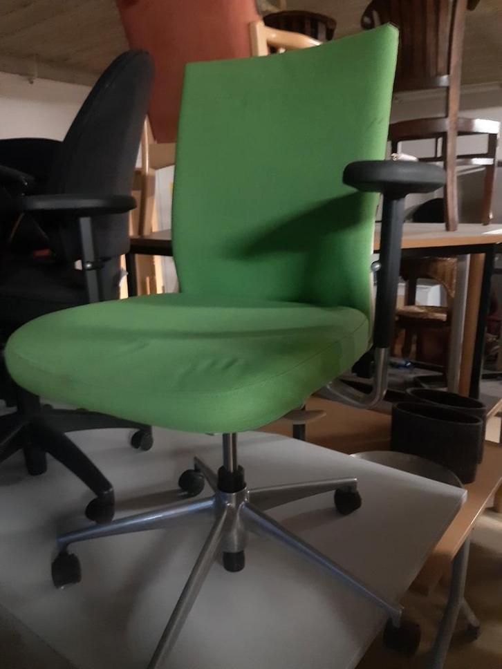 Bureaustoel Vitra, Huis en Inrichting, Bureaustoelen, Bureaustoel, Groen, Ergonomisch, Ophalen