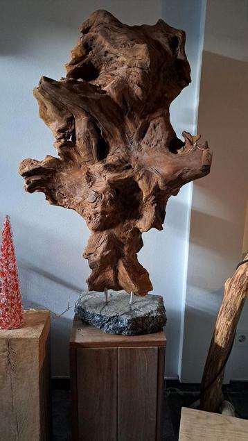 Eiken Designobject op Granieten Voet beschikbaar voor biedingen