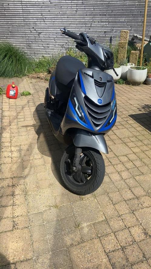 Mooie zip 70  ook te ruil tegen 50cc 4t met sp vork, Fietsen en Brommers, Brommeronderdelen | Scooters, Zo goed als nieuw, Piaggio