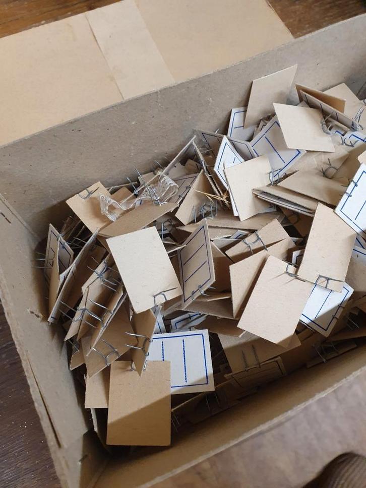 Antieke Doos met Prijskaartjes, Antiek en Kunst, Antiek | Kantoor en Zakelijk, Ophalen of Verzenden