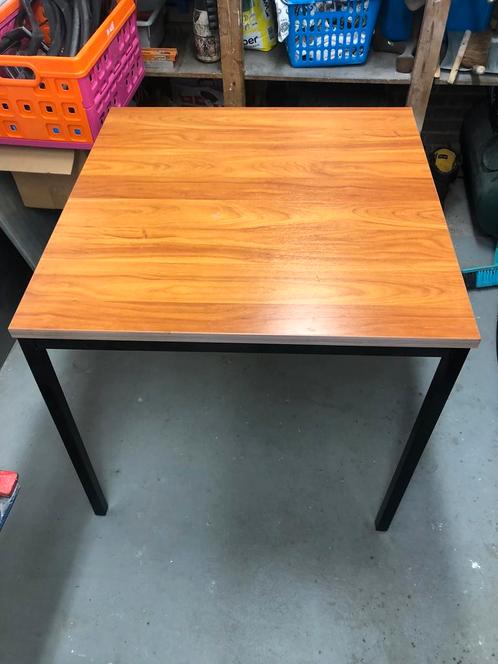 GRATIS Eettafel keukentafel stalen frame, Huis en Inrichting, Tafels | Eettafels, Gebruikt, 50 tot 100 cm, Rechthoekig, Ophalen