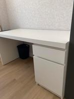 Te koop Ikea bureau en stoel., Huis en Inrichting, Bureaus, Zo goed als nieuw, Ophalen