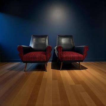 Set van 2 vintage zwart rode fauteuils / zetels / eenzitten beschikbaar voor biedingen