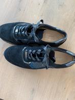 Sneakers zwart mt. 6, Ophalen of Verzenden, Zo goed als nieuw, Zwart, Sneakers of Gympen