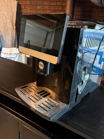Bonen Koffiezetapparaat - Hittebeschadiging beschikbaar voor biedingen