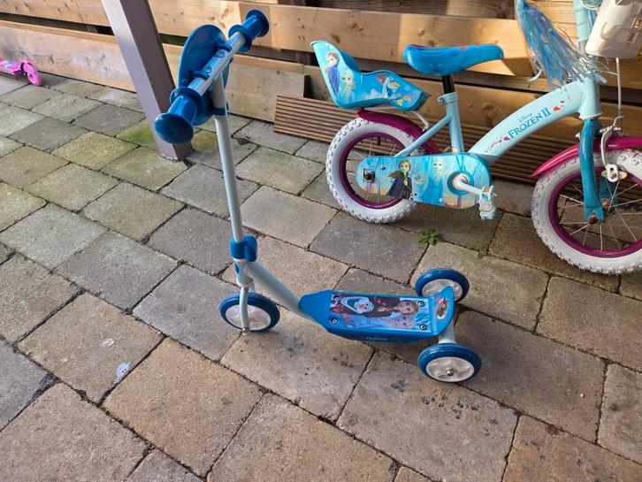 Frozen Loopscooter step autopet, Kinderen en Baby's, Speelgoed | Buiten | Voertuigen en Loopfietsen, Zo goed als nieuw, Loopfiets