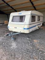 Mooie wilk caravan te koop inclusief stalling!, Caravans en Kamperen, Dwars-stapelbed, Rondzit, Koelkast, Particulier