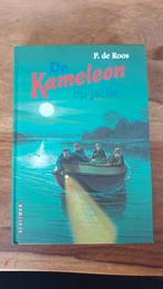 P. de Roos - De Kameleon op jacht, Ophalen of Verzenden, Zo goed als nieuw, P. de Roos
