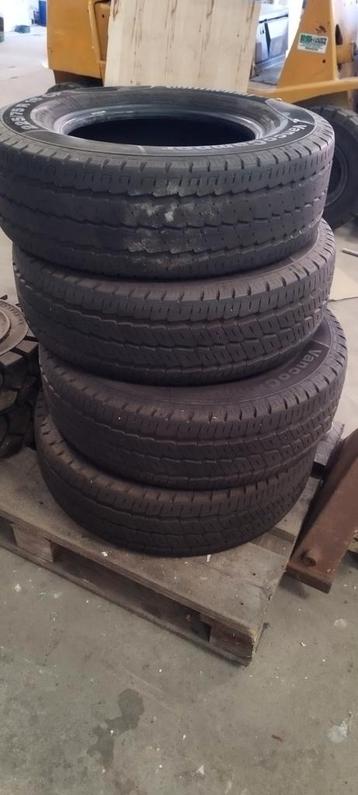 Continental vancocamper banden 225/75 R16 cp  beschikbaar voor biedingen