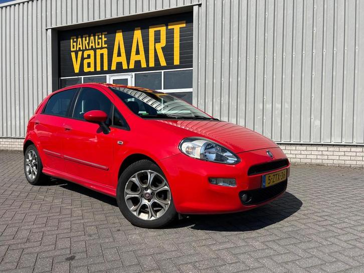 Fiat Punto Evo 0.9 TwinAir Street | AIRCO | NAP | APK 04-202, Auto's, Fiat, Bedrijf, Te koop, Punto EVO, ABS, Airbags, Airconditioning