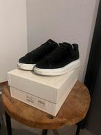 Alexander Mcqueen suede exaggerated-sole sneakers, Ophalen of Verzenden, Zo goed als nieuw, Sneakers of Gympen