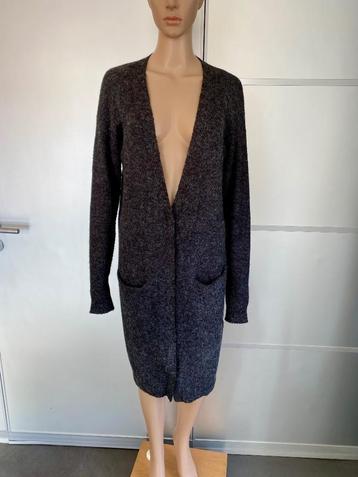 i710 M by M maat S/M=38/38/40 lang gebreid vest grijs beschikbaar voor biedingen