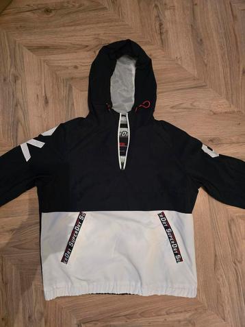 Blauw met witte windjas van superdry, maat 42 beschikbaar voor biedingen