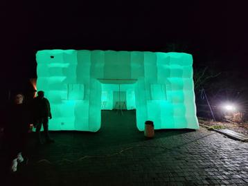 Opblaasbare feesttent te huur! 8x8x4meter, met verlichting! beschikbaar voor biedingen