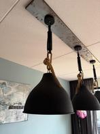 3 stuks Kave Home Industriële hanglamp, Ophalen, 50 tot 75 cm, Zo goed als nieuw, Metaal