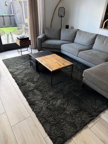 Vloerkleed beschikbaar voor biedingen