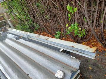 Stalen balk. HEA 120. 3.3 meter lang. €85,- beschikbaar voor biedingen