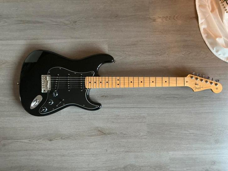 Fender American Standard Stratocaster 2008, Muziek en Instrumenten, Snaarinstrumenten | Gitaren | Elektrisch, Zo goed als nieuw