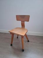 Vintage houten schoolstoeltje / kleuter stoeltje, Kinderen en Baby's, Kinderkamer | Tafels en Stoelen, Ophalen, Gebruikt, Stoel(en)