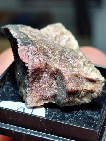 ZELDZAME PYROXMANGIET, JAPAN  beschikbaar voor biedingen