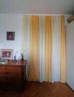 Geel, witte katoenengordijnen, Ophalen of Verzenden, Zo goed als nieuw, Wit, 200 cm of meer