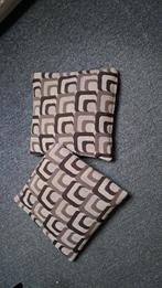 2 leuke kussentjes, Huis en Inrichting, Ophalen of Verzenden, Zo goed als nieuw, Overige kleuren, Vierkant