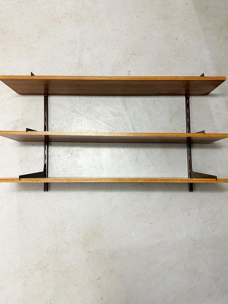 Jaren 60 vintage wandrek met houtfineer, Huis en Inrichting, Woonaccessoires | Wandplanken en Boekenplanken, Ophalen