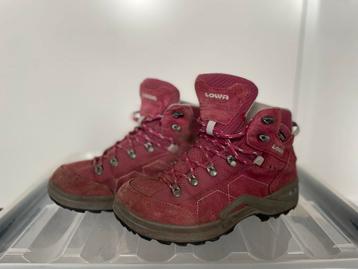 Lowa Bergschoenen Roze Maat 36 beschikbaar voor biedingen