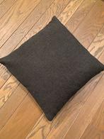 3 Donkerbruine kussens 50x50 cm met binnenkussen, Ophalen, Gebruikt, Bruin, Vierkant