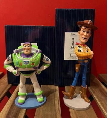 Disney Showcase Collection Toy Story Woody and Buzz  beschikbaar voor biedingen