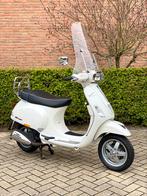 Vespa S 45km scooter in nieuw staat 2009 kleur wit, Fietsen en Brommers, Scooters | Vespa, Benzine, Maximaal 45 km/u, 50 cc, Vespa S