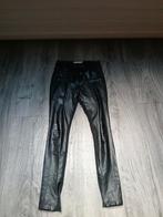 AAIKO leren broek met stretch - XS/S, Kleding | Dames, Broeken en Pantalons, Zwart, Ophalen of Verzenden, Zo goed als nieuw, Maat 34 (XS) of kleiner