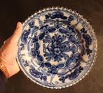 18e eeuwse schotel uit Delft, Antiek en Kunst, Antiek | Keramiek en Aardewerk, Ophalen of Verzenden