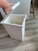 2x IKEA Opbergbak met Deksel, Huis en Inrichting, Woonaccessoires | Prullenbakken, Ophalen, Kunststof, Zo goed als nieuw, Minder dan 50 cm