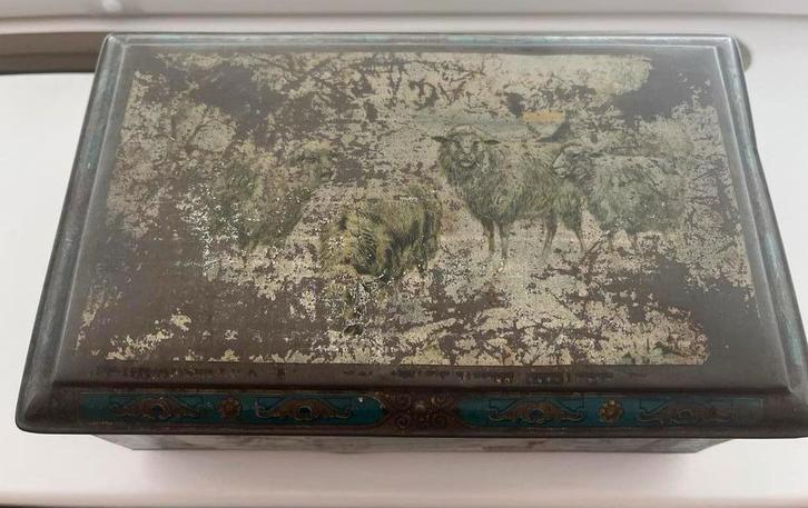 Vintage Blikken Doos met Slot en Sleutel, Antiek en Kunst, Antiek | Tin, Ophalen of Verzenden