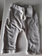NIEUW! Hema Grijs Joggingbroekje Broekje Maat 68, Kinderen en Baby's, Babykleding | Maat 68, Broekje, Jongetje of Meisje, Nieuw