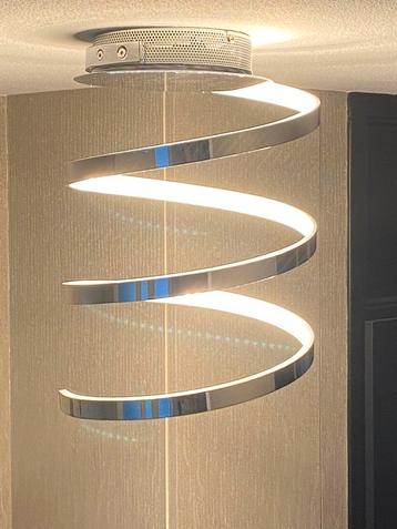 Design led hanglamp beschikbaar voor biedingen