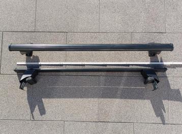 Zwarte Farad dakdragers Ford Focus hatchback of Renault Clio beschikbaar voor biedingen