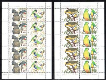 2 WWF postzegelvelletjes van de Australische Vogels beschikbaar voor biedingen
