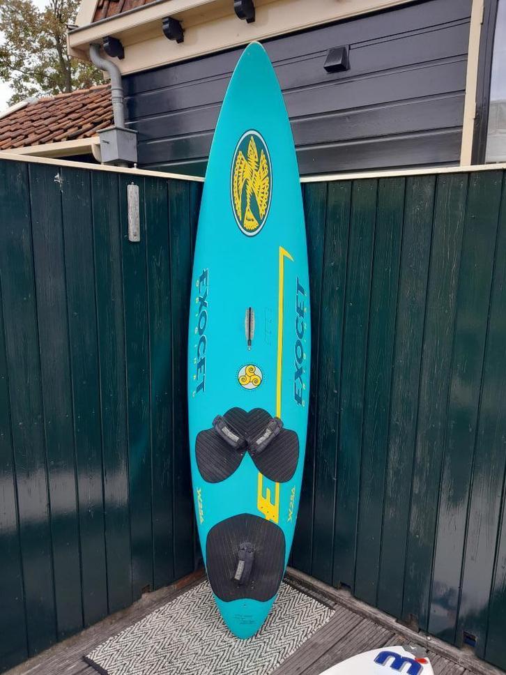 windsurfplanken, Fiberspar mast, Watersport en Boten, Windsurfen, Gebruikt, Plank, Minder dan 250 cm, Met vin(nen), Met draagtas